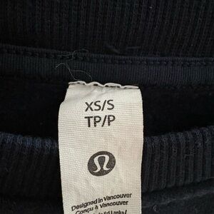 lululemon athletica Men's Black Crewneck Sweater
